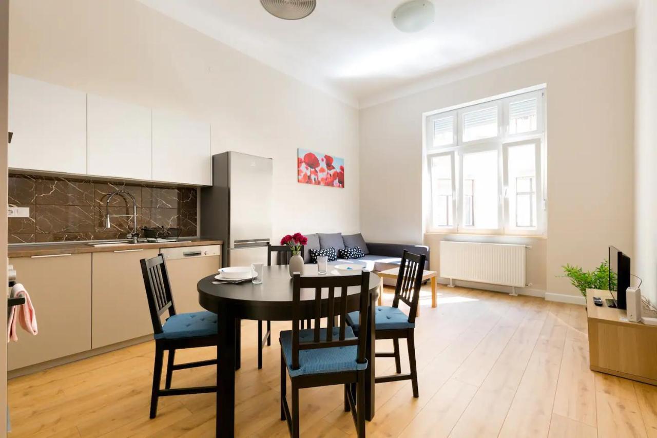 Kresz Geza 29 Westend Station 2 Bedrooms+Living Ac Budapest Exterior photo