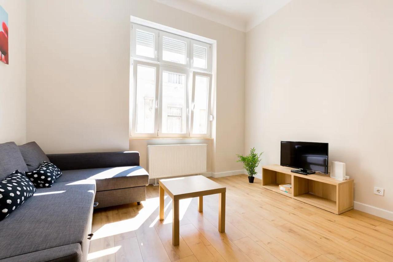 Kresz Geza 29 Westend Station 2 Bedrooms+Living Ac Budapest Exterior photo