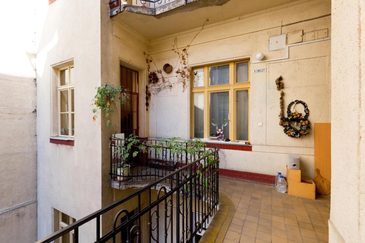 Kresz Geza 29 Westend Station 2 Bedrooms+Living Ac Budapest Exterior photo
